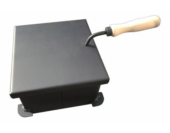 Закрытая каменка на печь Банник